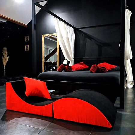 Love Room A Montargis Extérieur photo
