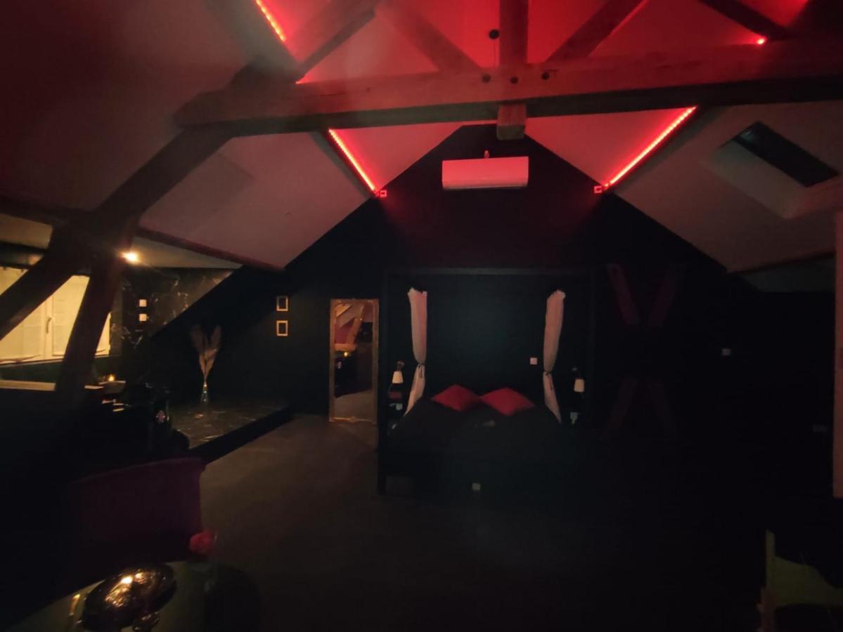 Love Room A Montargis Extérieur photo